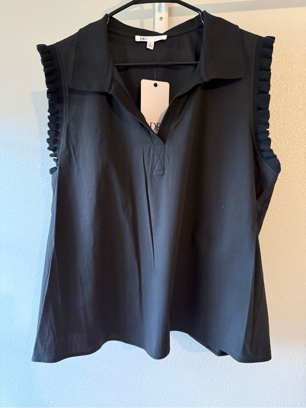 DR2 Black Sleeveless Polo Top with Ruffle-Trim Armholes